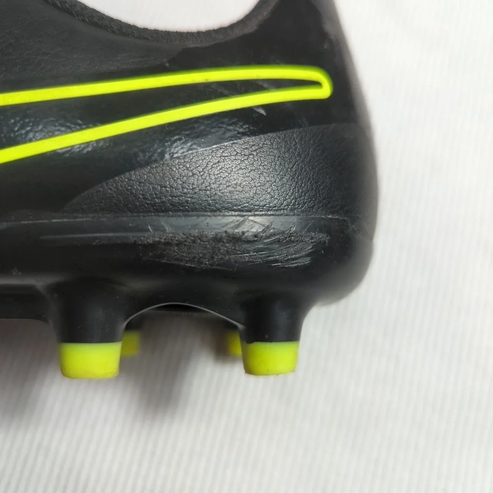 NIKE Size 3 Youth Tiemp Legend 10 Club Firm Soccer Cleats Black And‎ Yellow